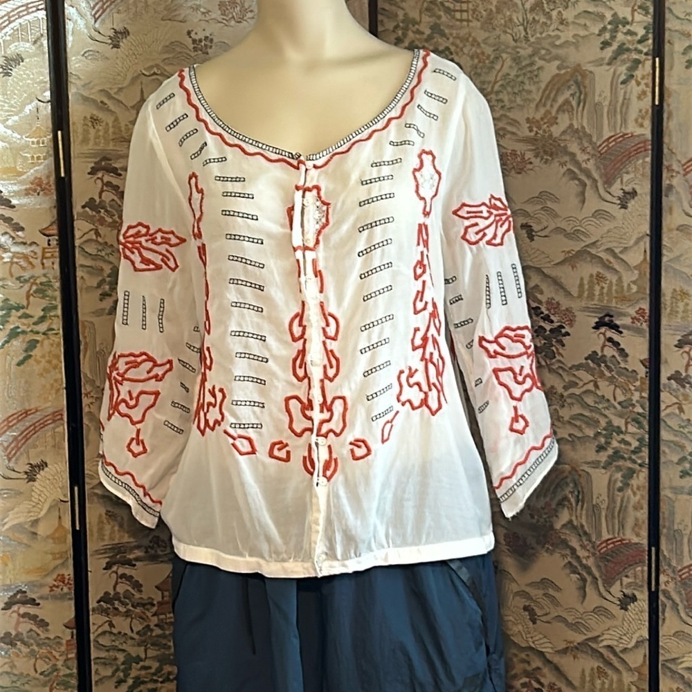 FREE PEOPLE EMBROILED CROCHET DETAIL BOHO HIDDEN BUTTONS CLOSURE BLOUSE TOP SZ M - Picture 1 of 15